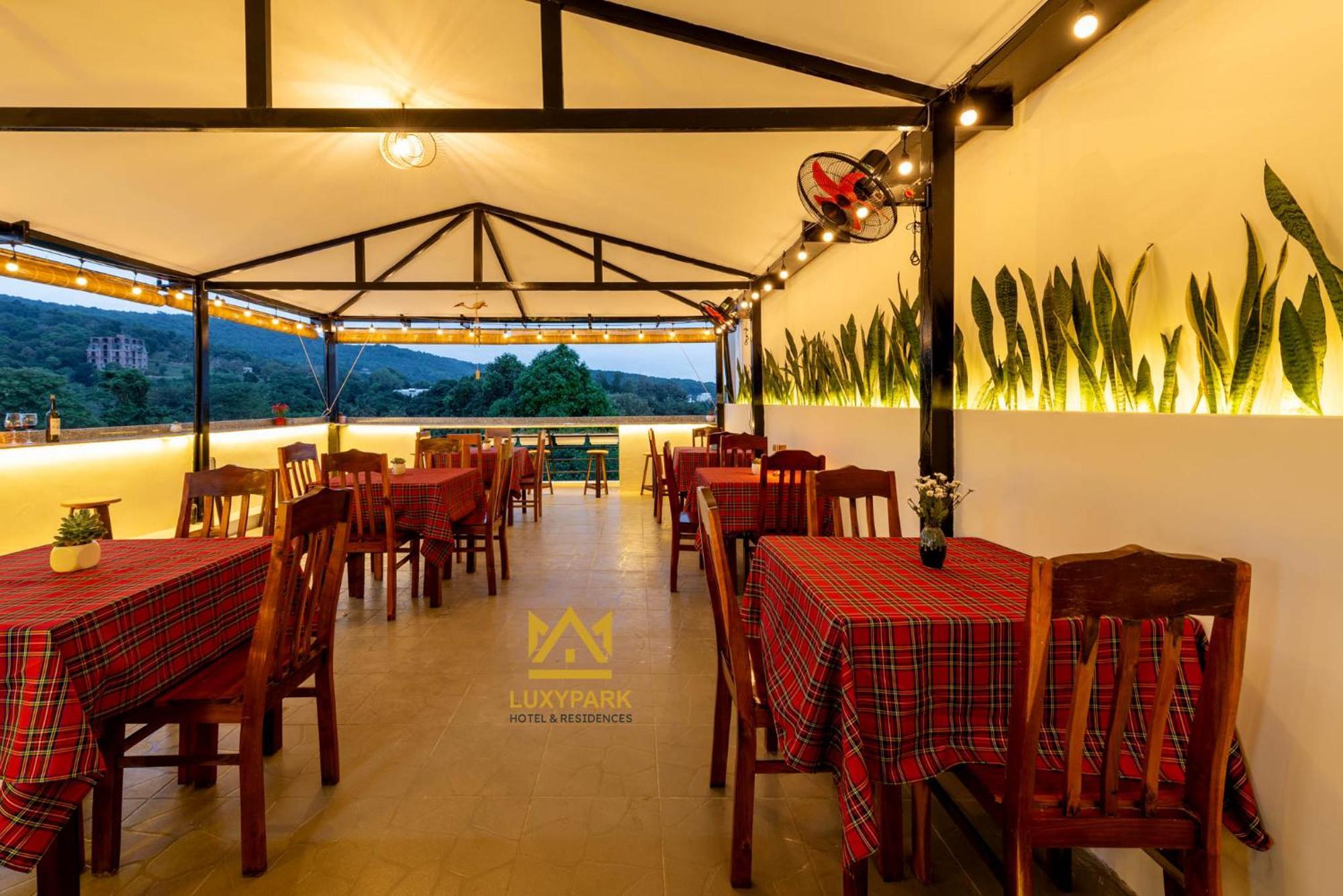 Luxy Park Hotel - Phu Quoc Centre Εξωτερικό φωτογραφία